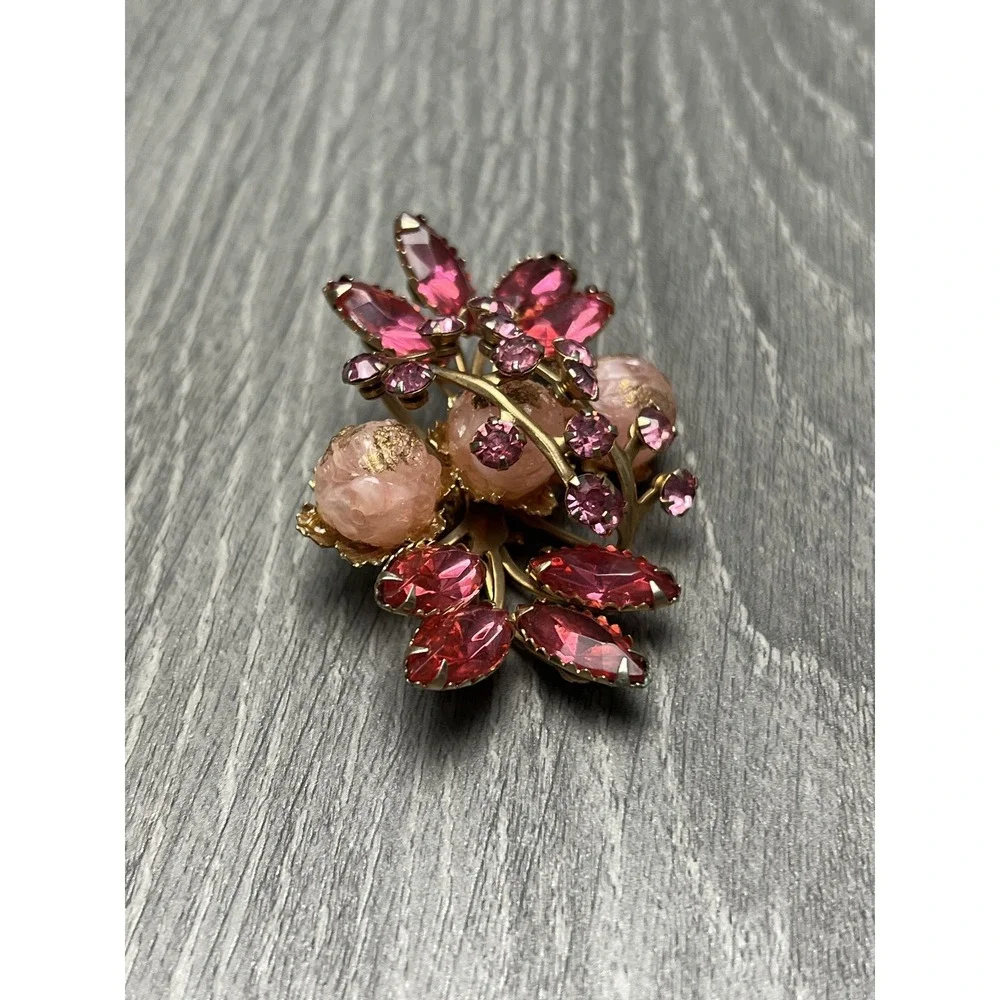 Beau Jewels elegant vintage